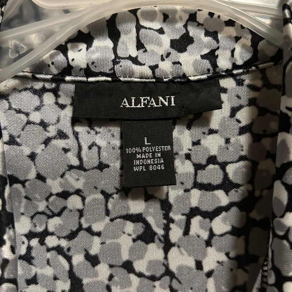 Alfani women’s sleeveless dressy blouse, size L, silver, white, black pattern - Picture 6 of 8